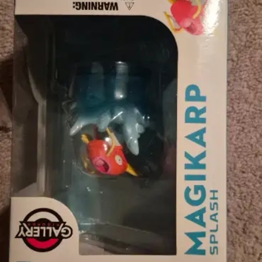 Gallery Pokemon Magikarp Action Figures Red and Blue Playset